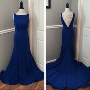 BRAND NEW NOX ANABEL ROYAL BLUE FORMAL GOWN
